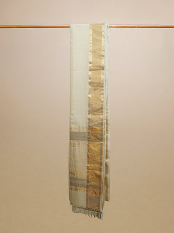 Off White Gheecha Silk Saree With Zari