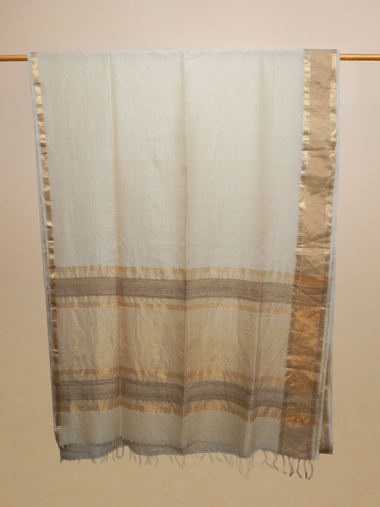 Off White Gheecha Silk Saree With Zari