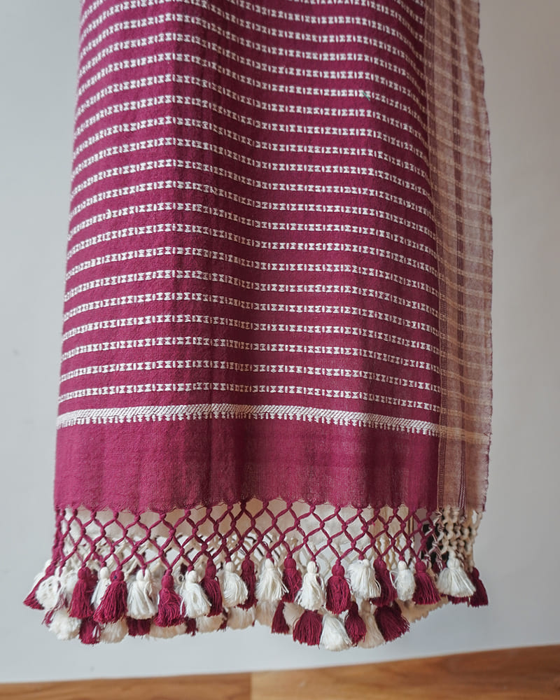 White & Maroon Kala Cotton Mirror Work Bhujudi Saree