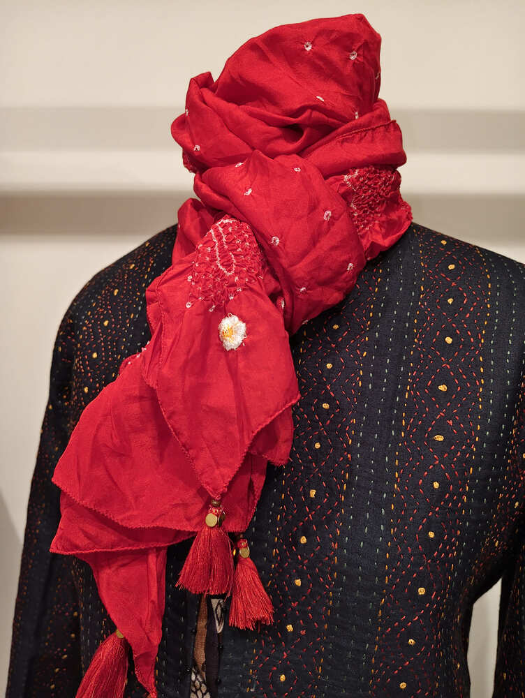 Red Rai Bandani Stole