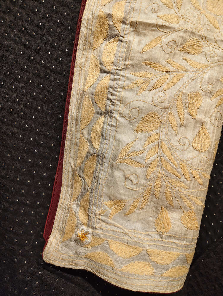 Off White Cream Kantha Stole