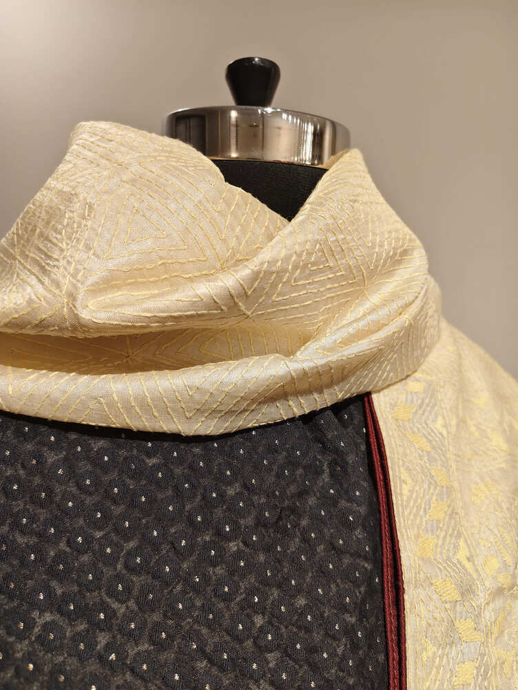 Beige Cream Kantha Stole