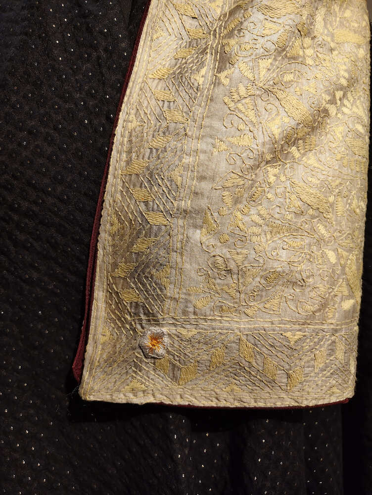 Beige Cream Kantha Stole