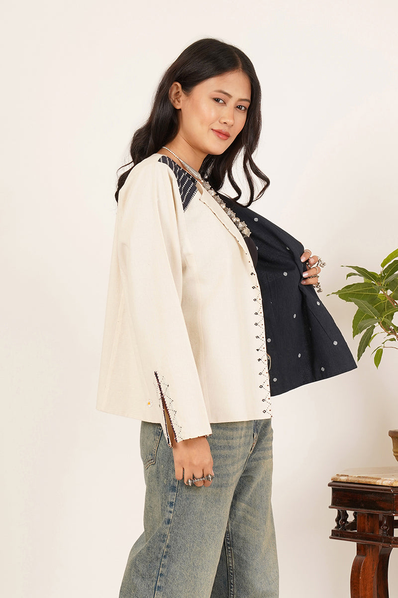 BLUE WHITE BHUJUDI SHORT JACKET