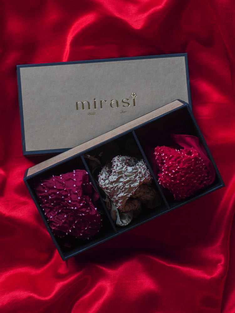Three Pocket Squares Gift Box (Maroon,Beige, Red)