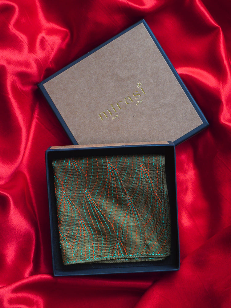 Mehandi Green Single Pocket Square Gift Box
