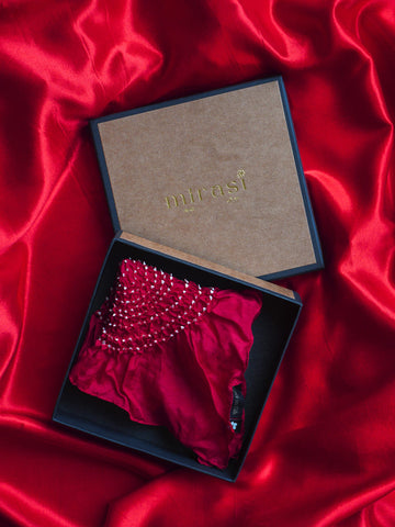 Red &White Single Pocket Square Gift Box