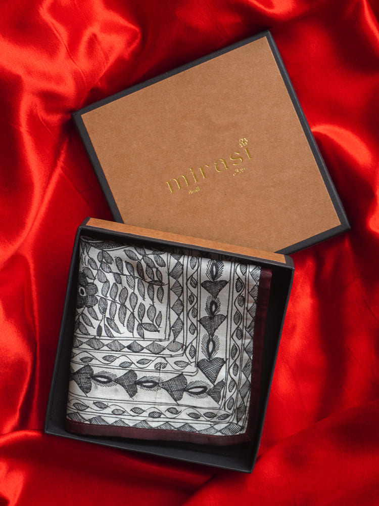 Black & Cream Single Pocket Square Gift Box
