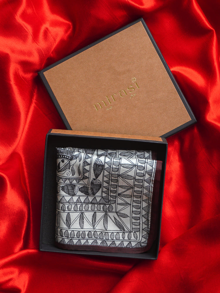 Black & Cream Single Pocket Square Gift Box