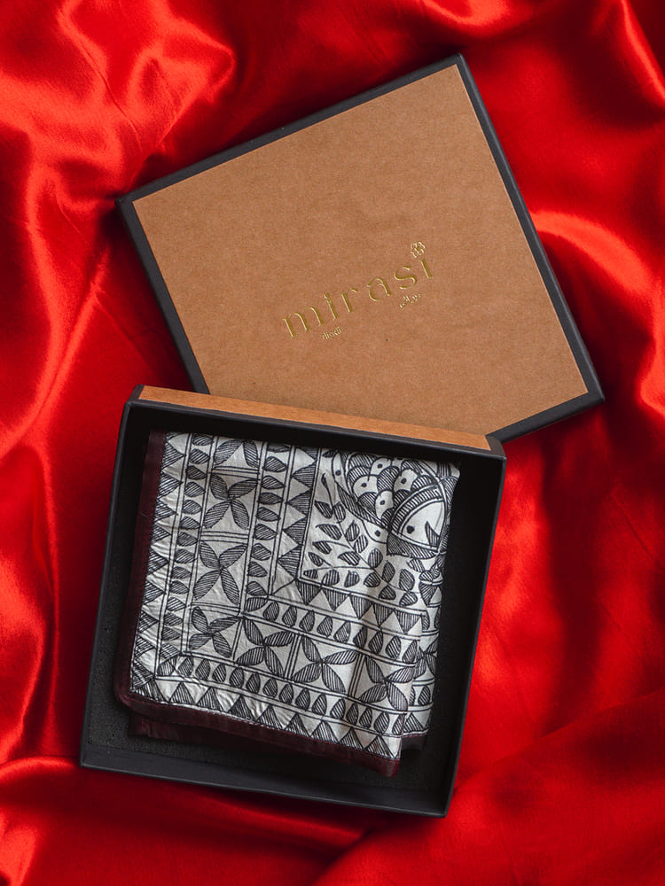 Black & Cream Single Pocket Square Gift Box