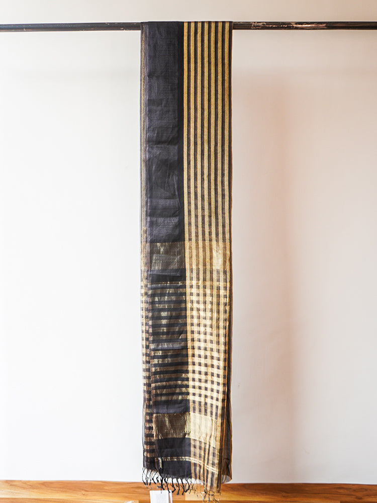 Grey & Black Maheshwari Silk Saree