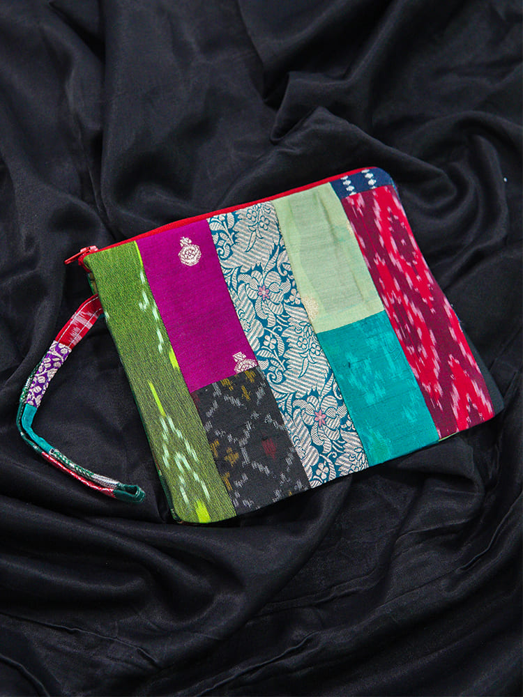 PIECES OF INDIA - POUCH
