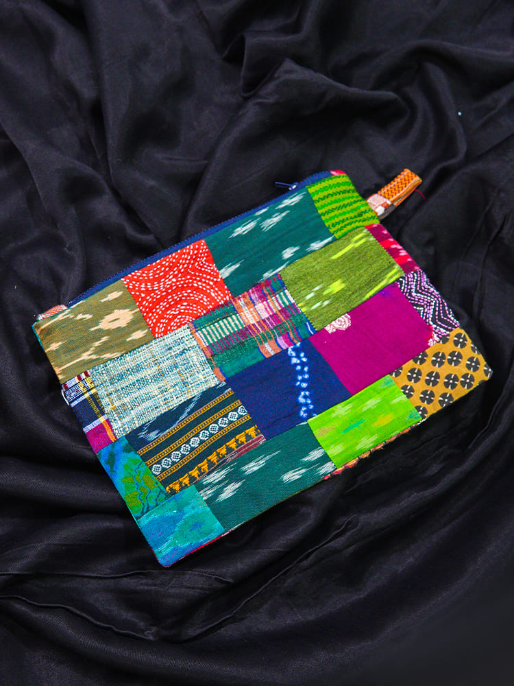 PIECES OF INDIA - POUCH BIG