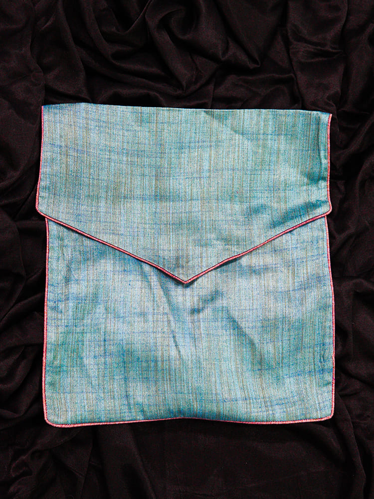 PIECES OF INDIA - SAREE & STOLE COVER