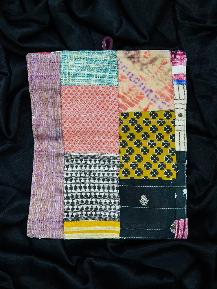 PIECES OF INDIA - SAREE & STOLE COVER