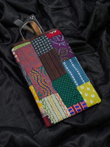 PIECES OF INDIA - GLASSES CASE.