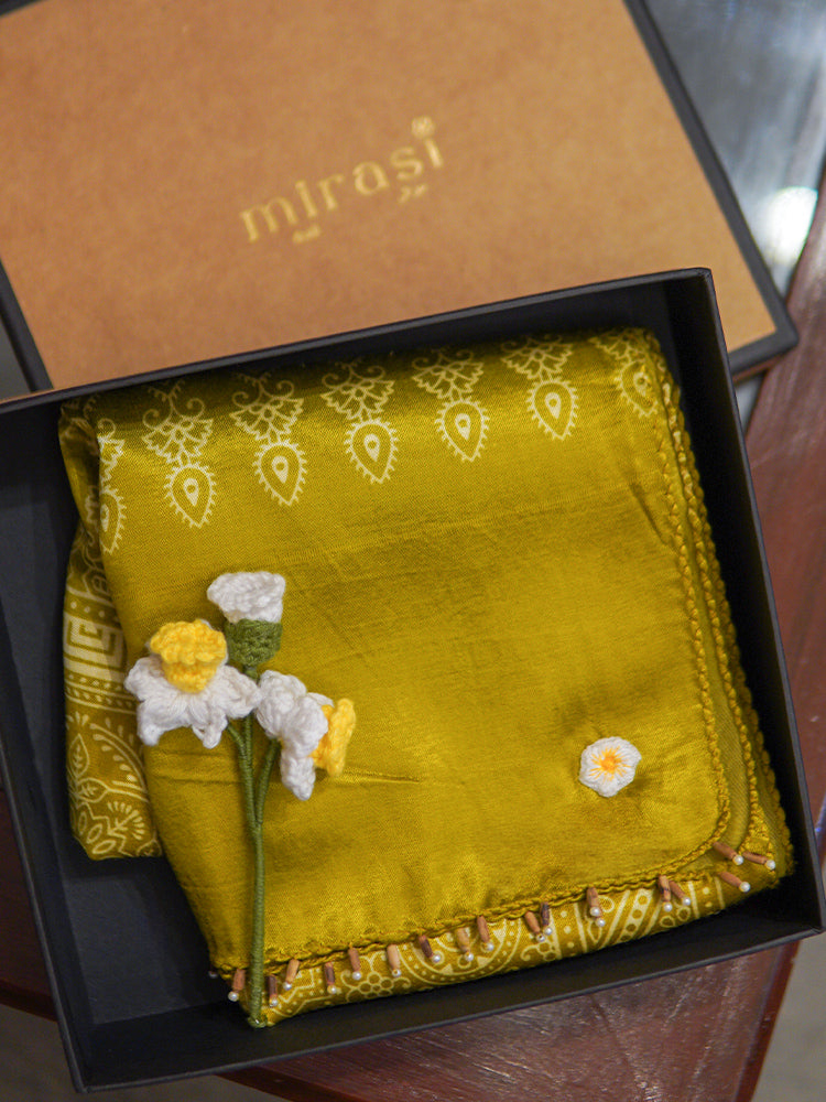 Lemon Modal Stole