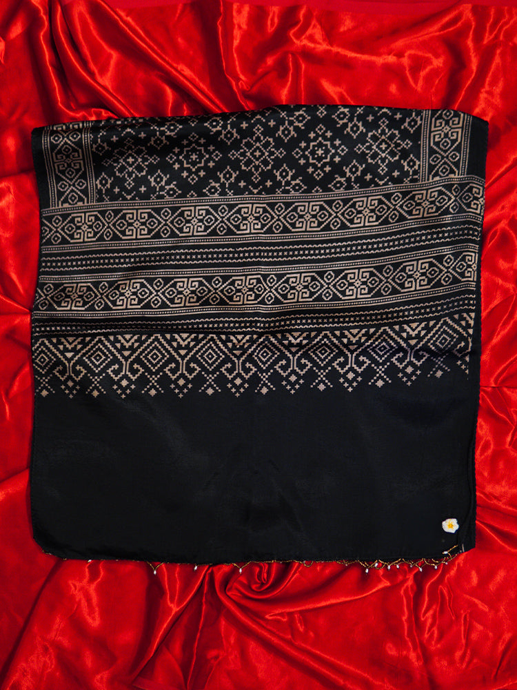 Black Modal Stole