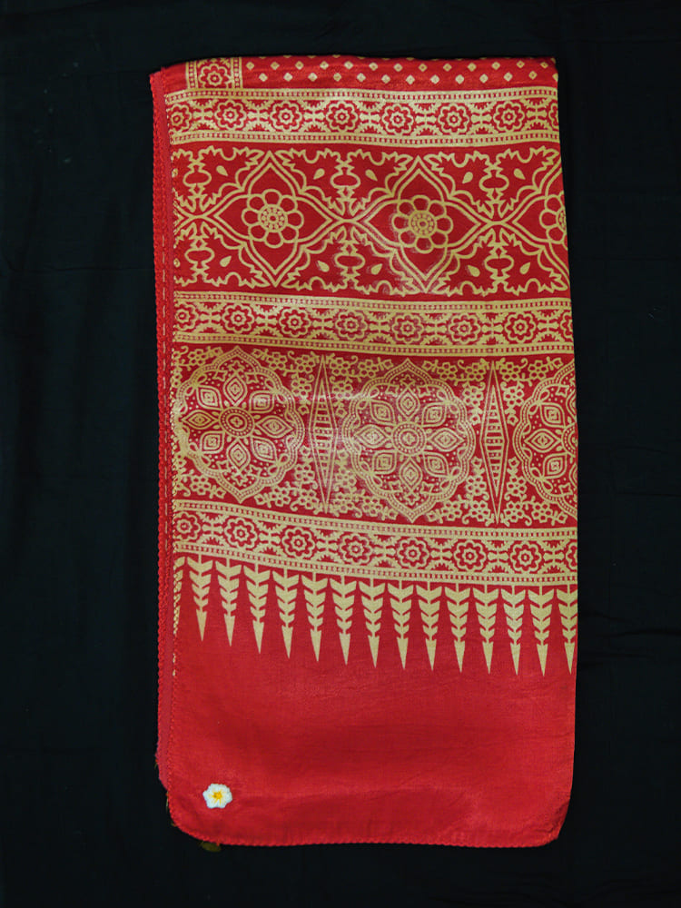 Red Modal Stole