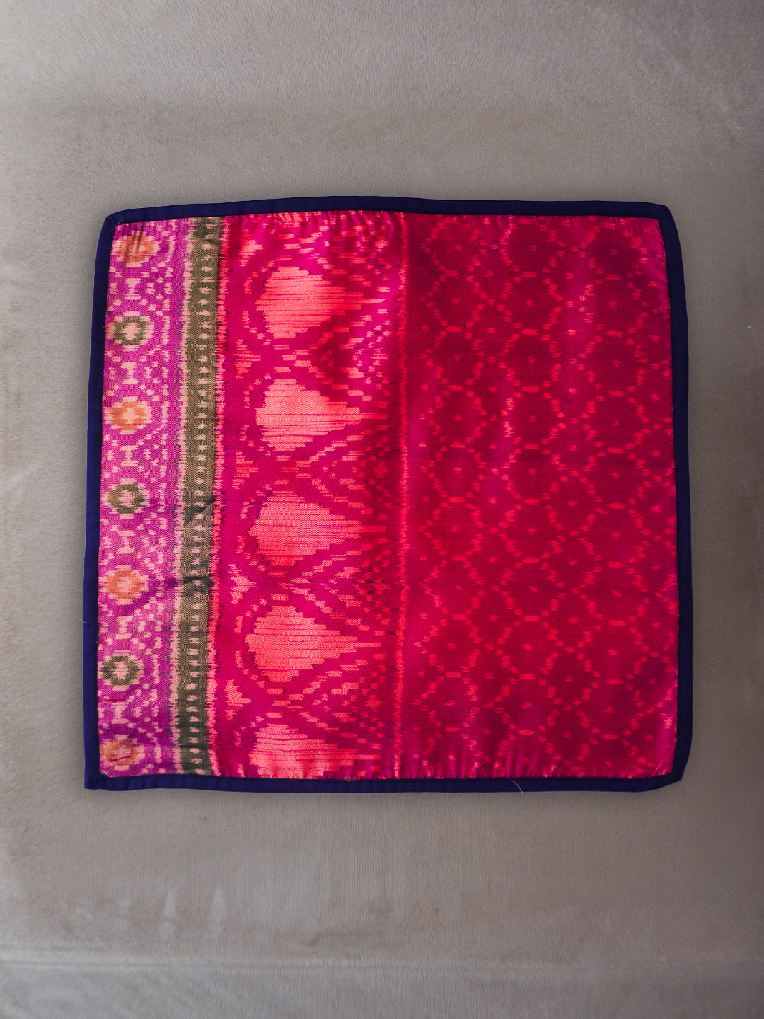 Pink & Green Patola Single Pocket Square Gift Box