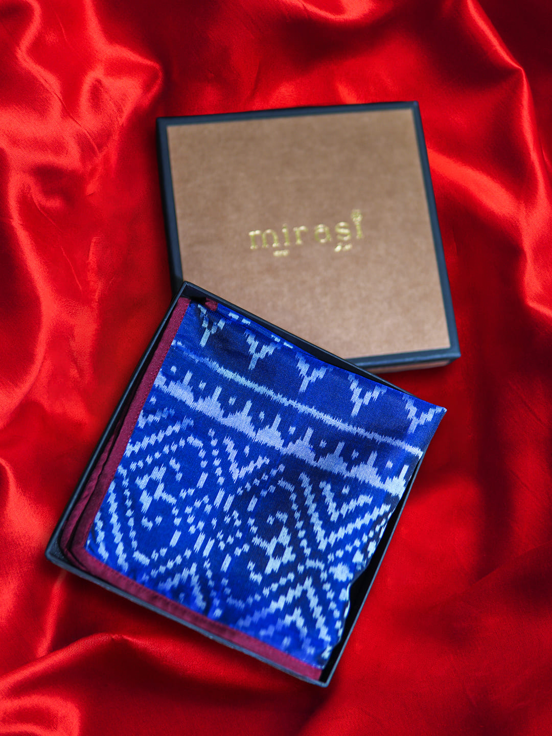 Blue & white Patola single Pocket Square Gift Box