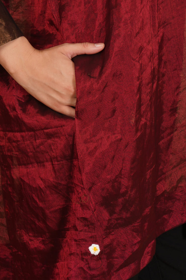 Saira Gold & Red Tissue Overlay