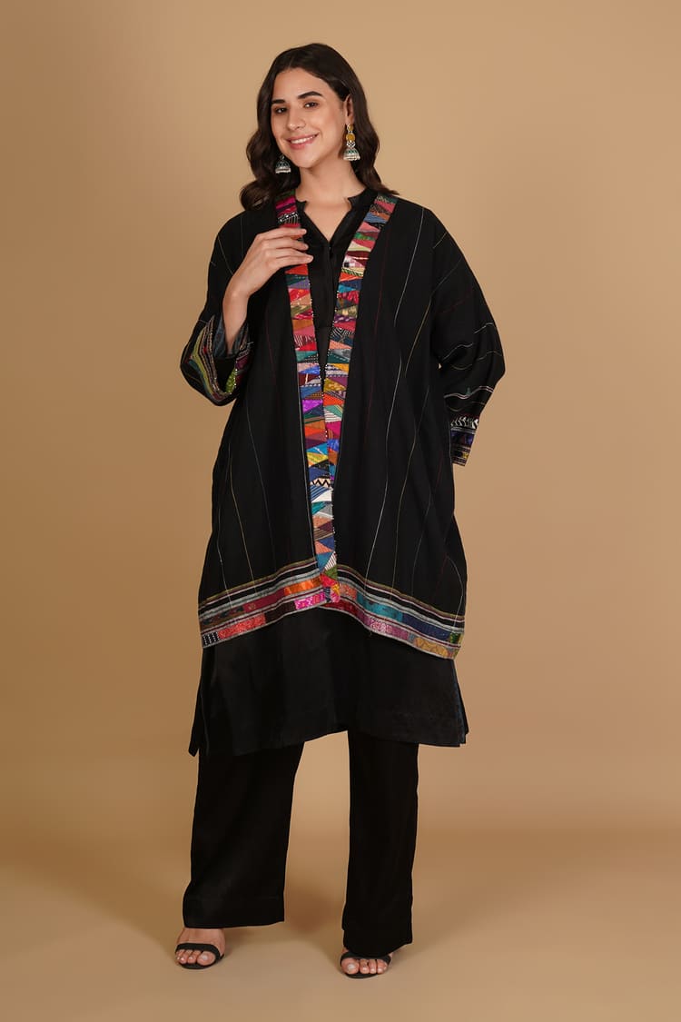 Aven Black Bhujodi Overlay