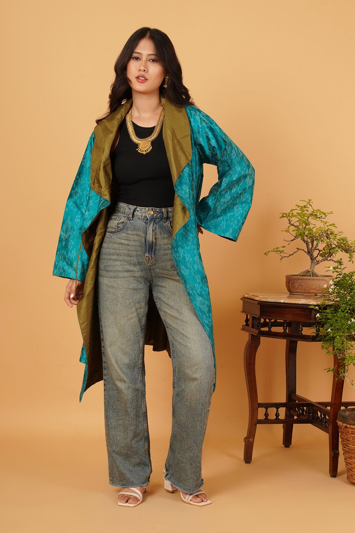 Rawsilk Ikat & Silk Reversible Cape (Aqua Blue/Green)