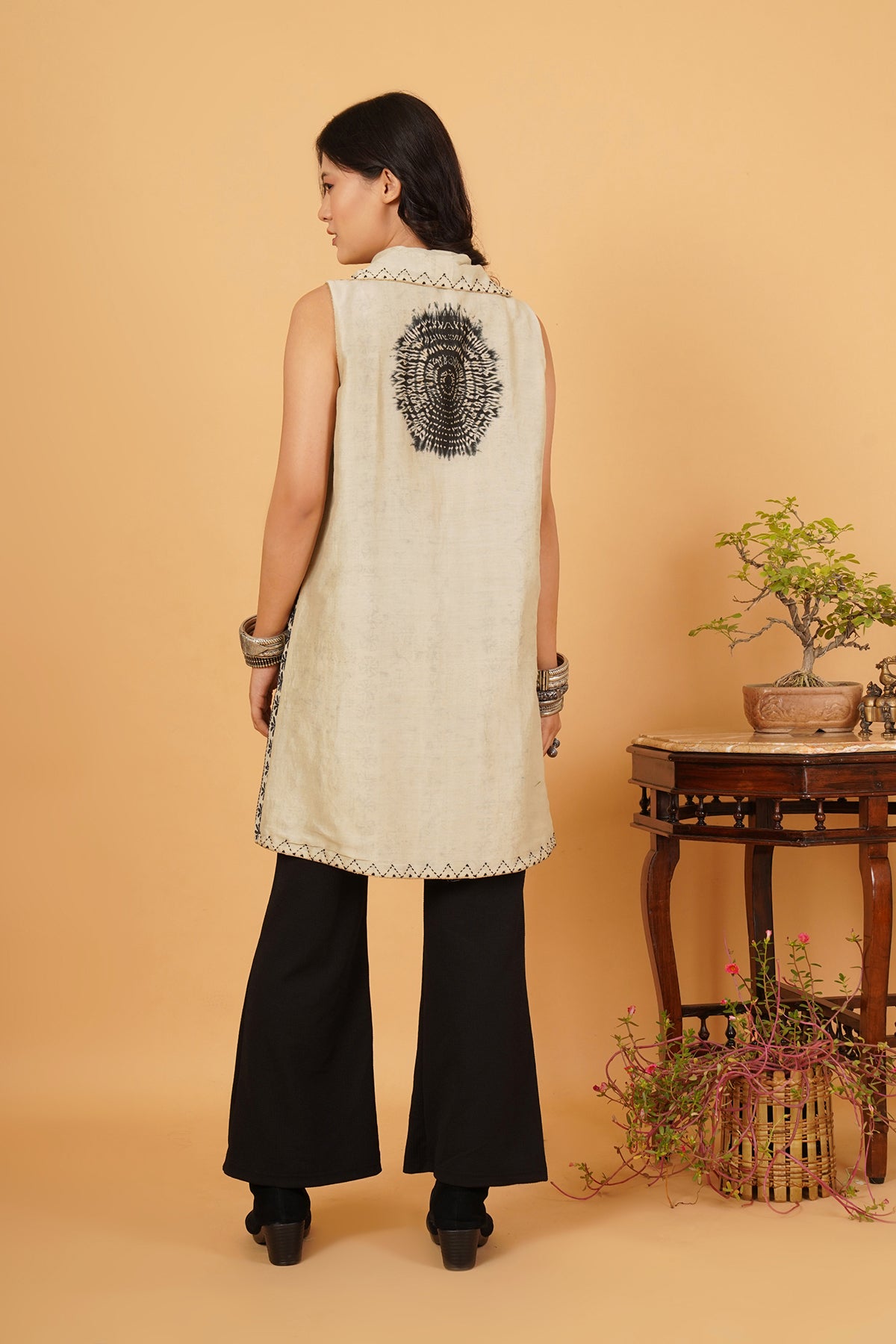 Kantha & Chanderi Sleeveless Reversible Overlay