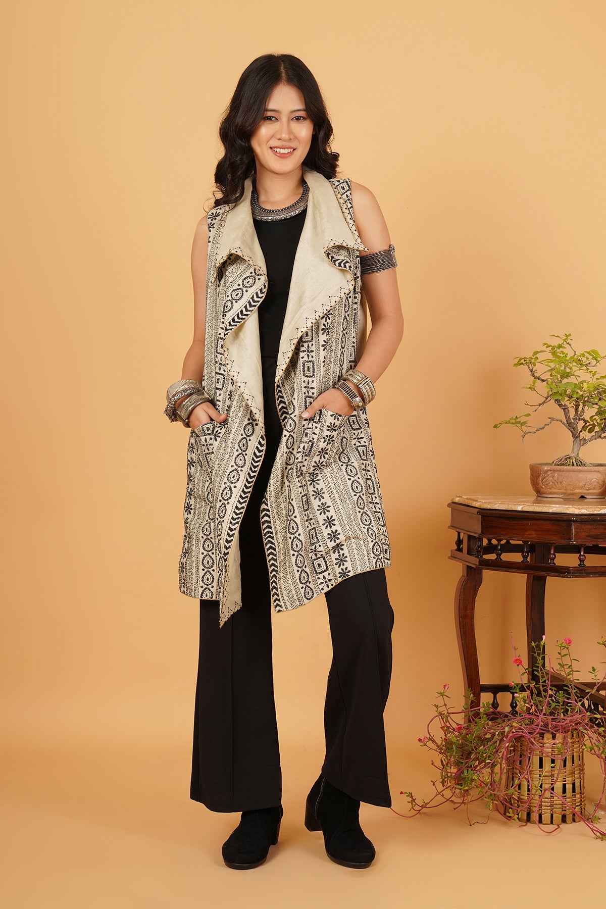 Kantha & Chanderi Sleeveless Reversible Overlay