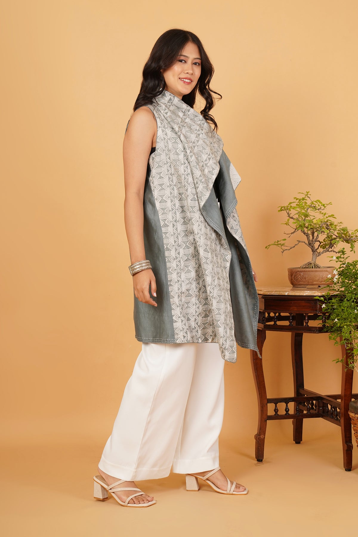 Kantha & Shibori Sleeveless Reversible Overlay