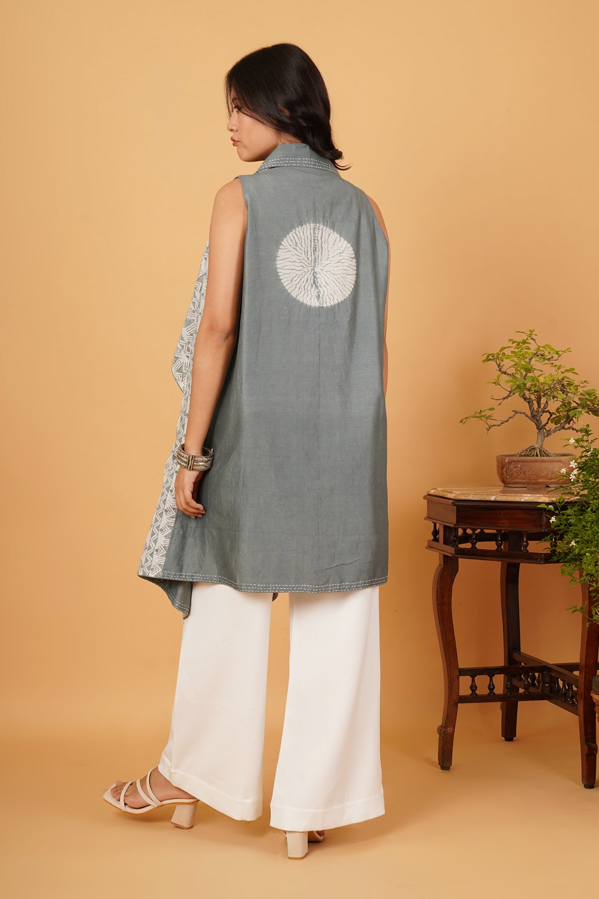 Kantha & Shibori Sleeveless Reversible Overlay