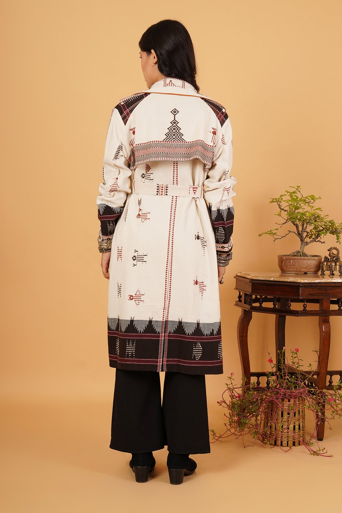 White Kotpad Trenchcoat