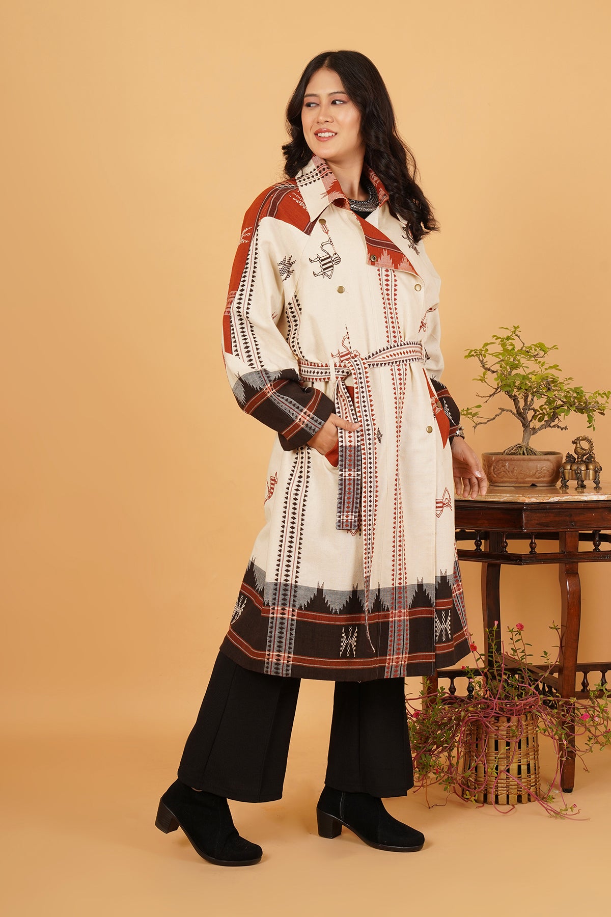 Kotpad Trenchcoat (White/Black/Red)