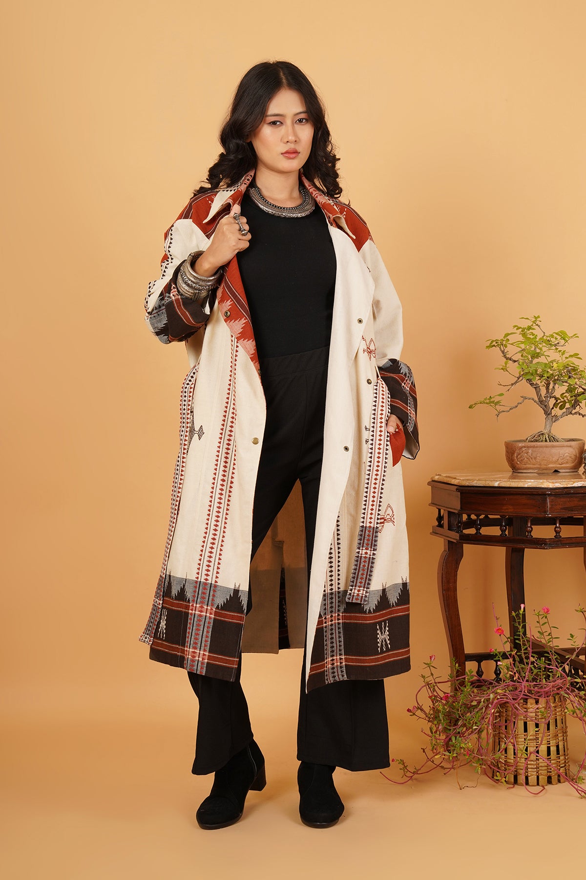 Kotpad Trenchcoat (White/Black/Red)