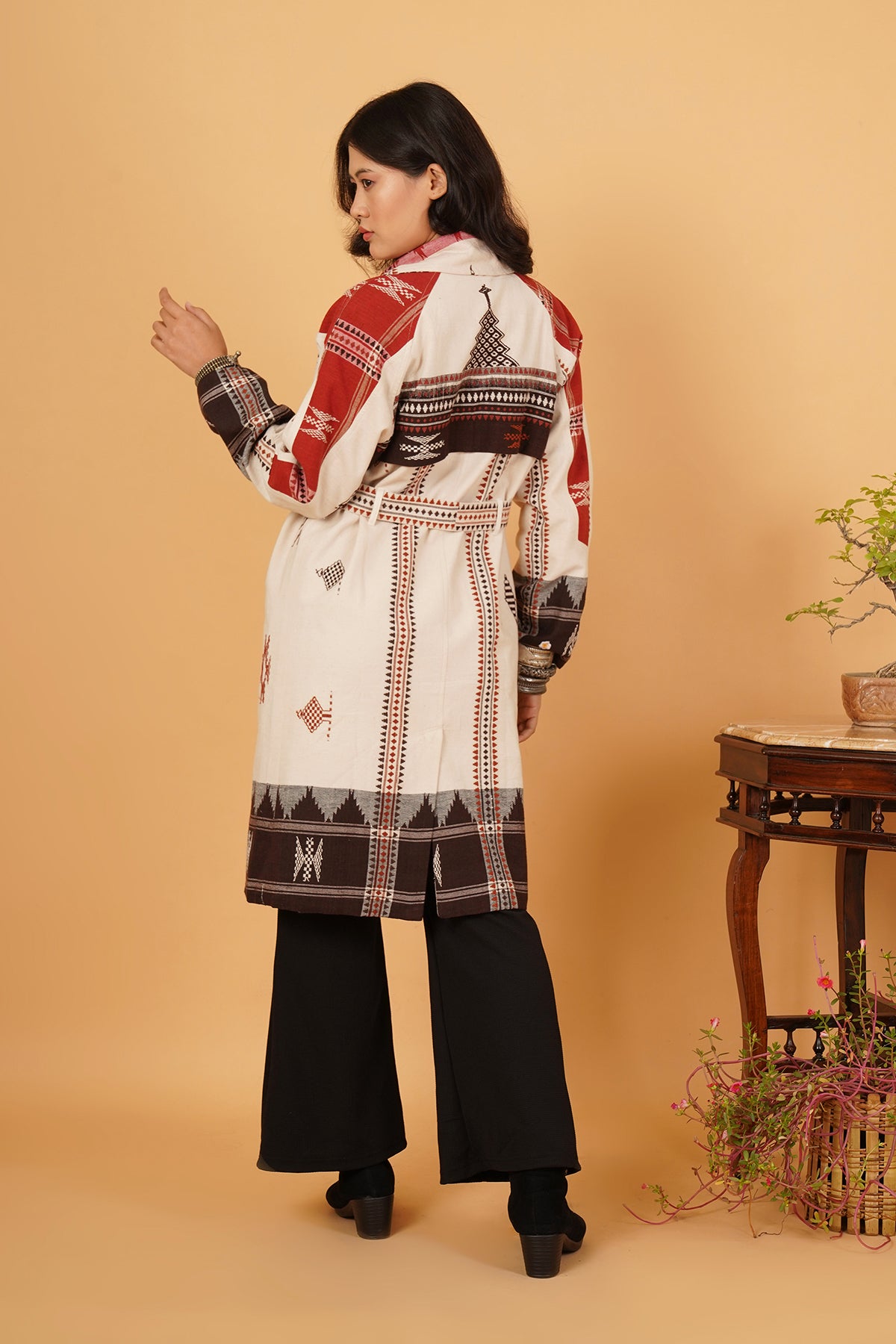 Kotpad Trenchcoat (White/Black/Red)